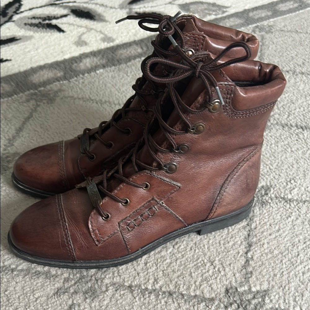 Vintage Leather Clicks Lace Up Ankle Boots